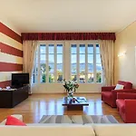 La Luna Nel Porto 斯特雷萨