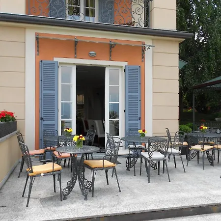 La Luna Nel Porto 3* 斯特雷萨