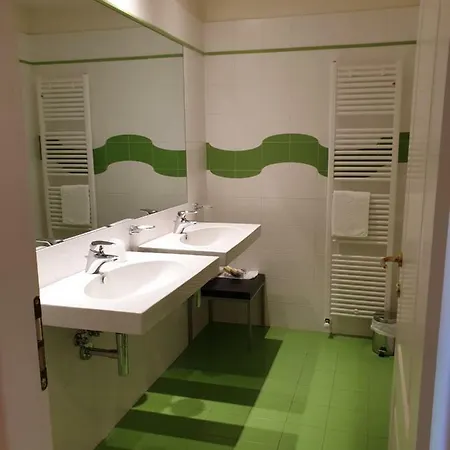 Отель La Luna Nel Porto Стреза