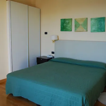 La Luna Nel Porto Szálloda 3*