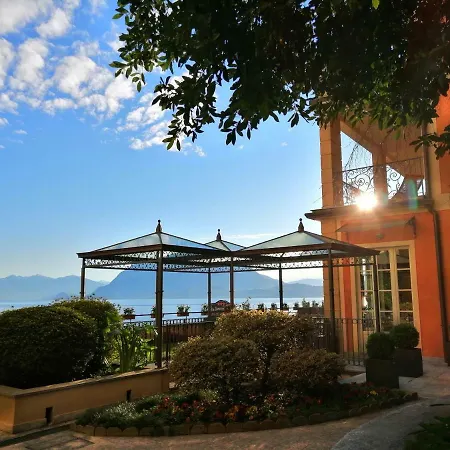 La Luna Nel Porto Stresa