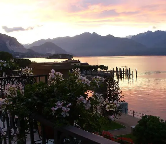 La Luna Nel Porto 3* ストレーザ