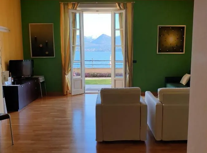 La Luna Nel Porto 3* 斯特雷萨