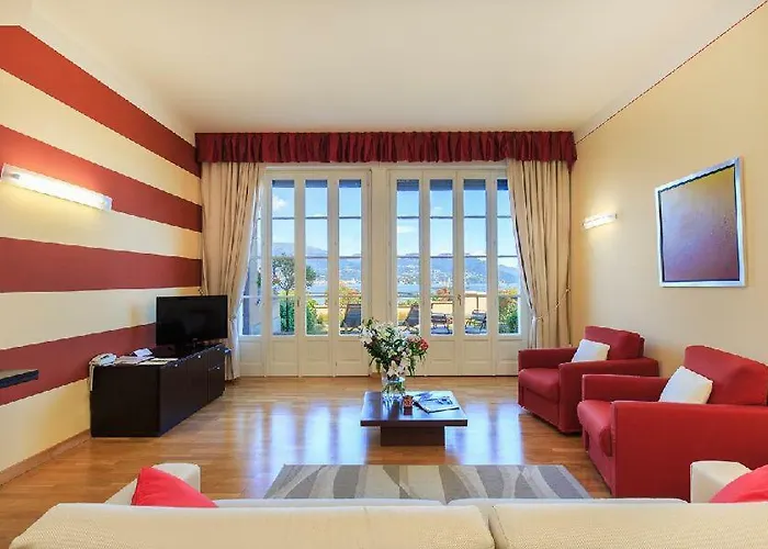 La Luna Nel Porto ストレーザ